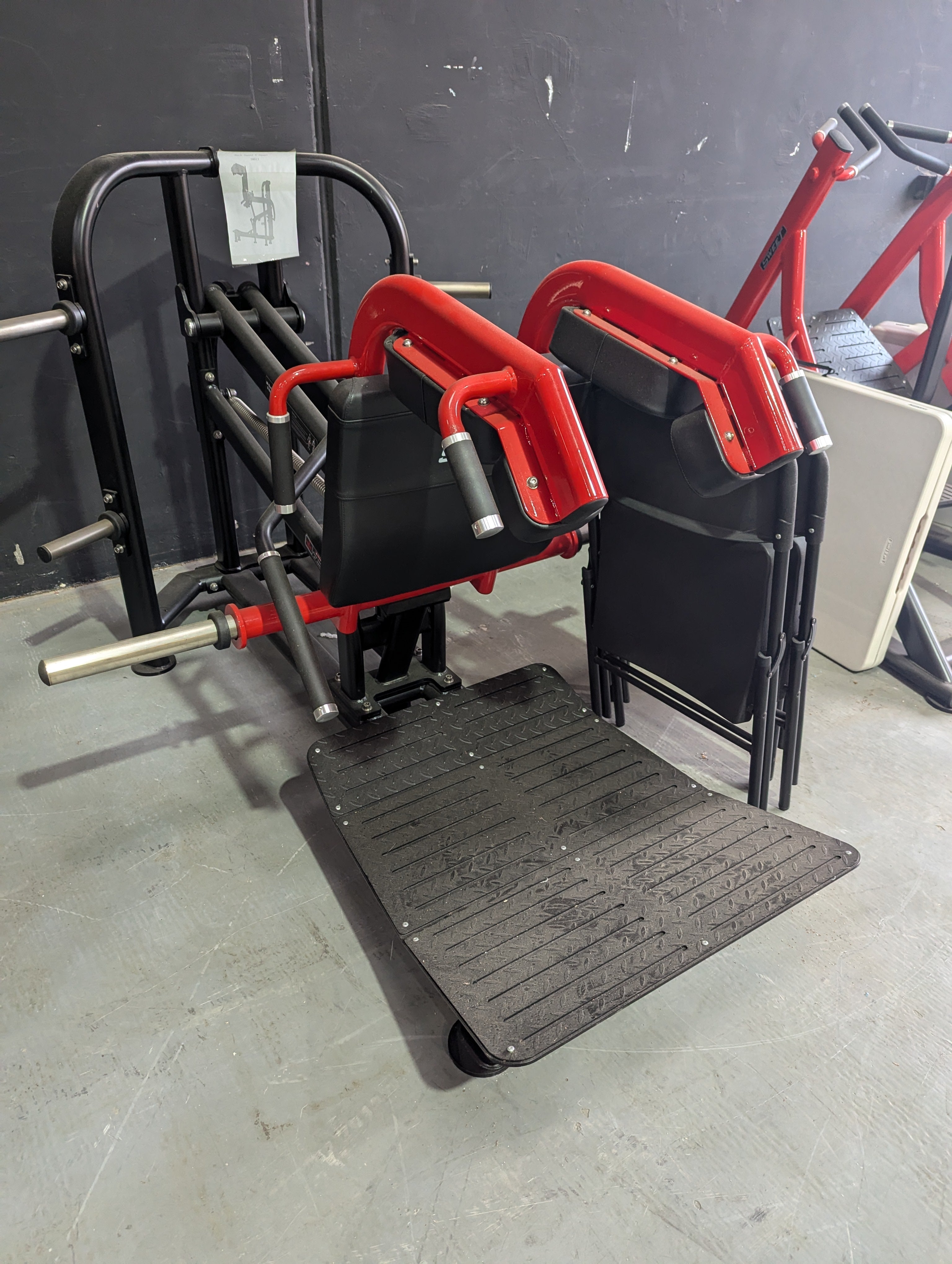 Sweet Hack Squat | Muscle D Fitness Plate Loaded Machine