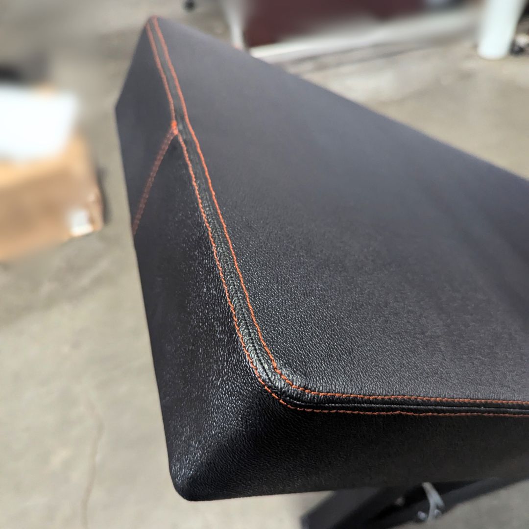 Pro Strength Leg Press - Muscle D Fitness - Plate Loaded