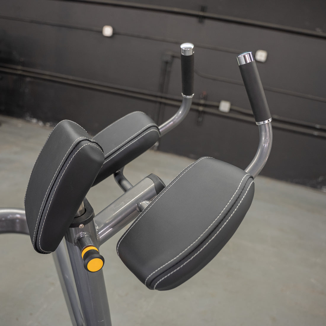 Elite Plus Glute Blaster | Commercial Gym Equipment